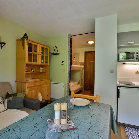Cosy à Avec Terrasse Et Parking - Fr-1-498-92 Bernex
